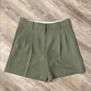 Wilfred The Effortless Pant - Short 7”